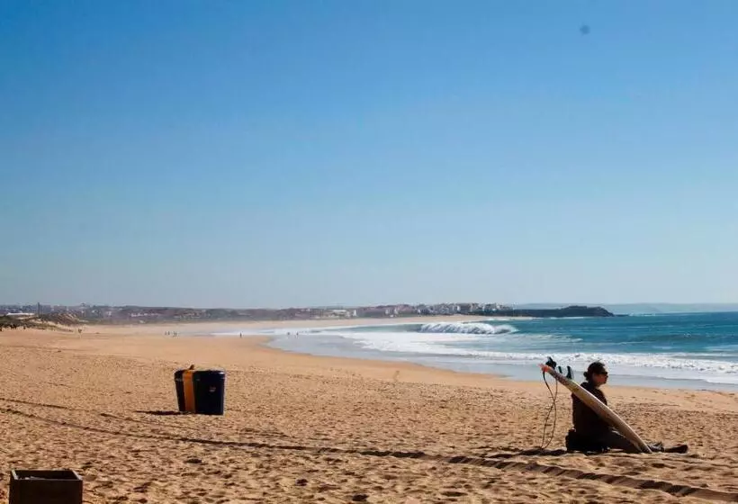 Friendly Peniche Apartment