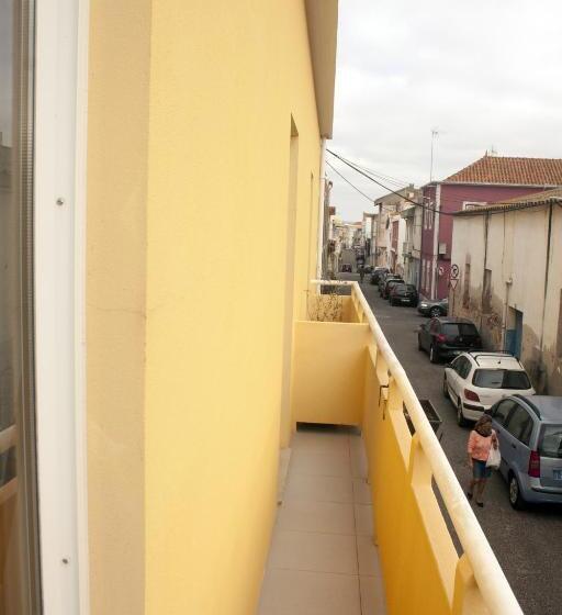 Friendly Peniche Apartment