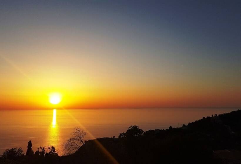 Horizon View Apartment