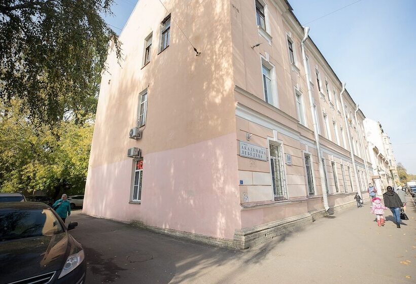 Отель Apartments On Lebedeva 10v