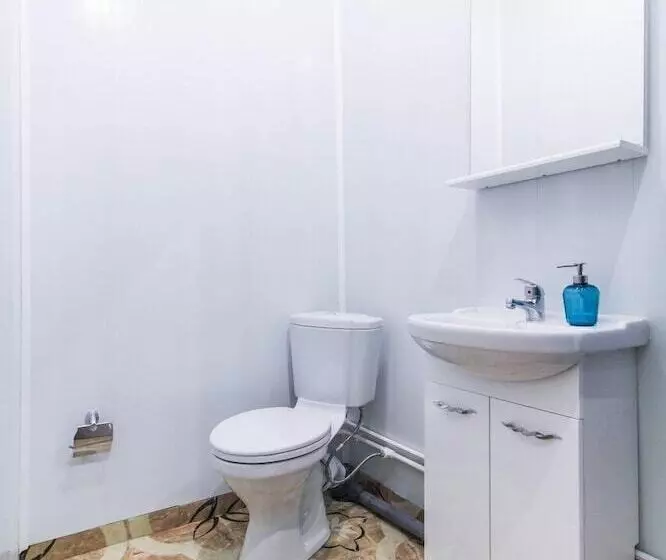 ホテル Apartments On Lebedeva 10v