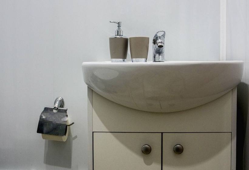 Отель Apartments On Lebedeva 10v