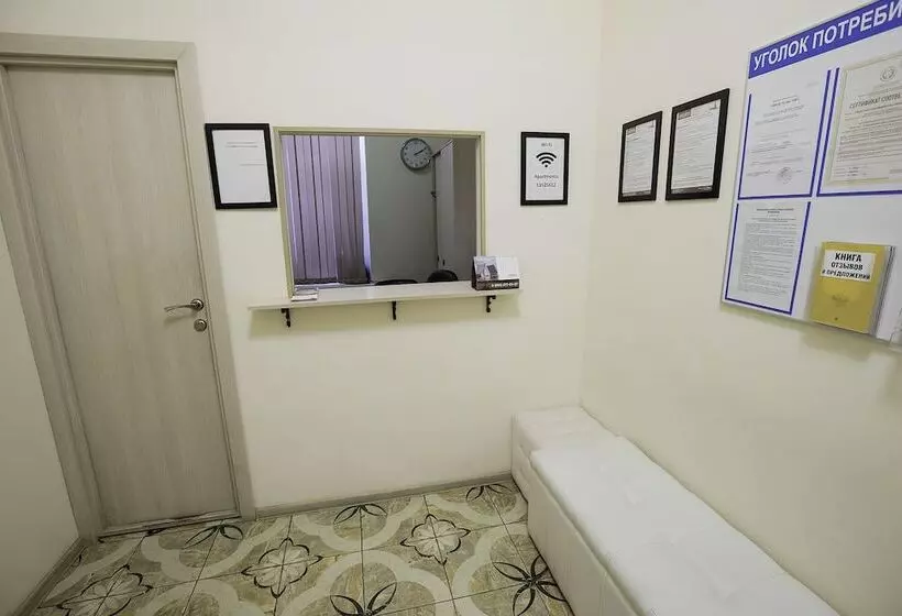 ホテル Apartments On Lebedeva 10v