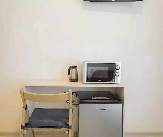ホテル Apartments On Lebedeva 10v