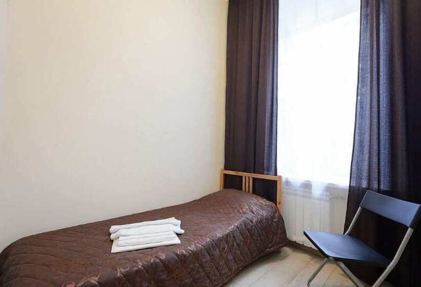 Отель Apartments On Lebedeva 10v