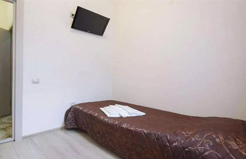 ホテル Apartments On Lebedeva 10v