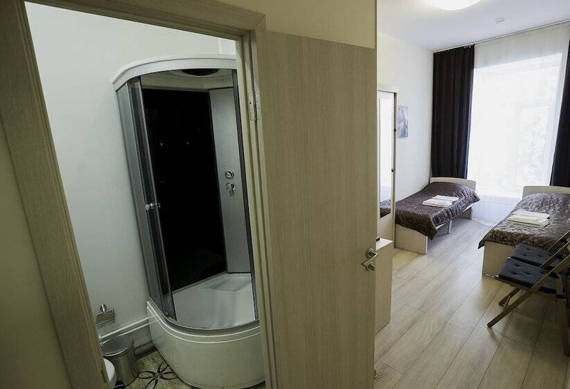 Отель Apartments On Lebedeva 10v