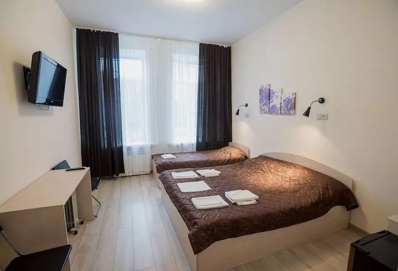 ホテル Apartments On Lebedeva 10v