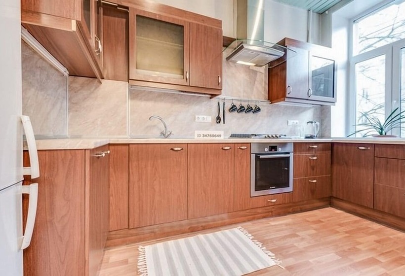 Ludwig Apartments On 4 Ya Liniya