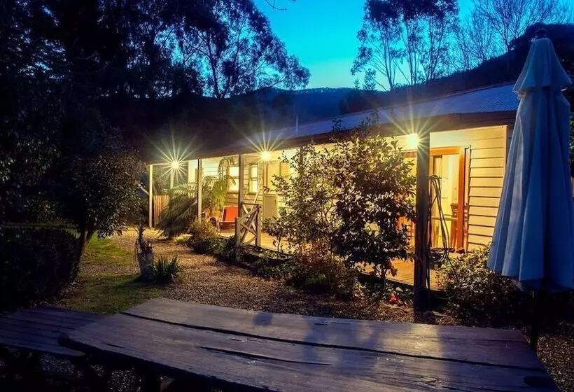 Mystic View Cottage Wandiligong