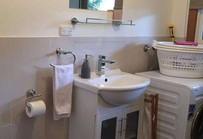 Mystic View Cottage Wandiligong