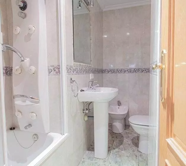 Pension Isabel By Vivere Stays
