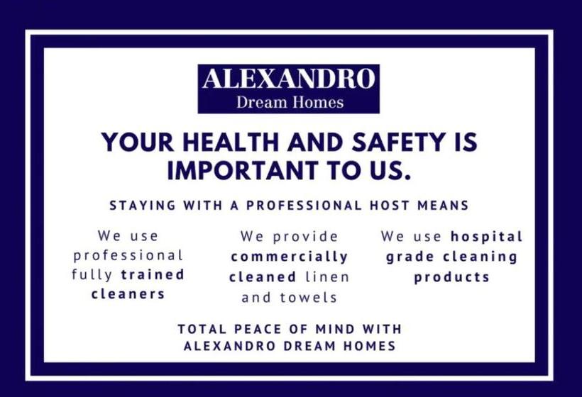 Port Melbourne Beach Front Apartment