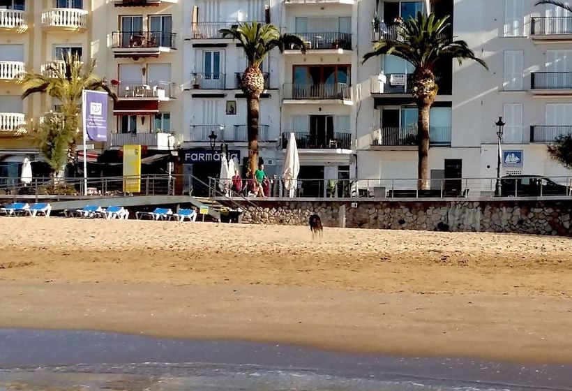 Beach And Garden Sitges