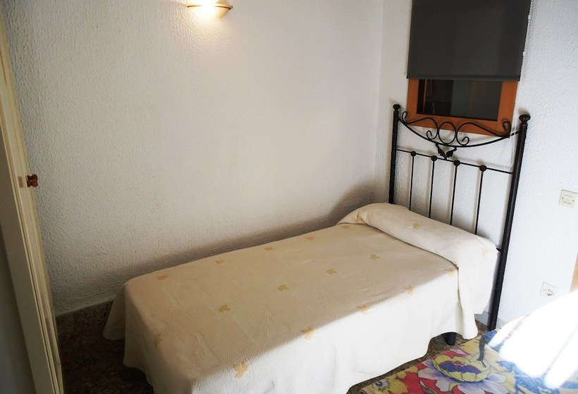 Mas Del Bot Family Apartments