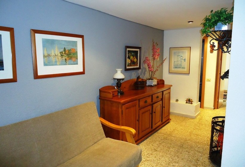 Mas Del Bot Family Apartments