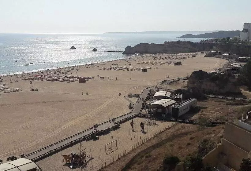 The Roof Praia Da Rocha