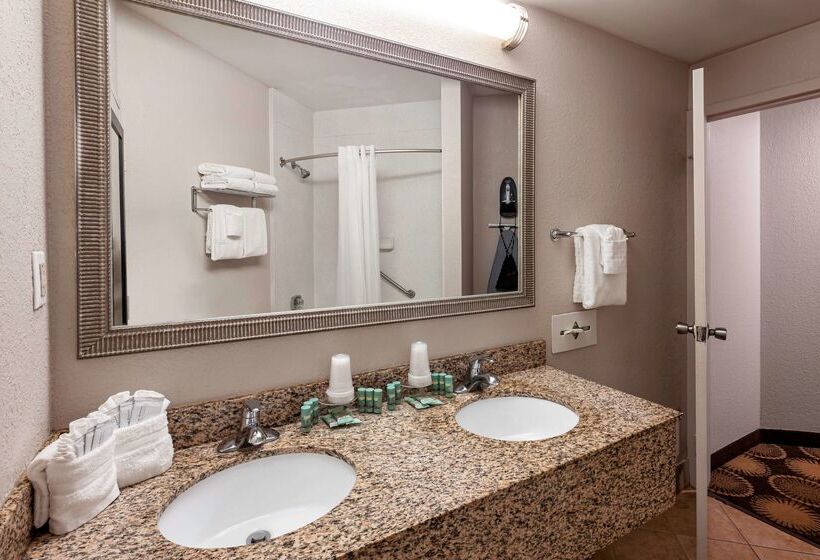 Best Western New Smyrna Beach Hotel & Suites