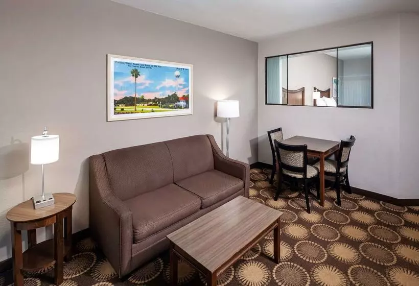 Best Western New Smyrna Beach Hotel & Suites