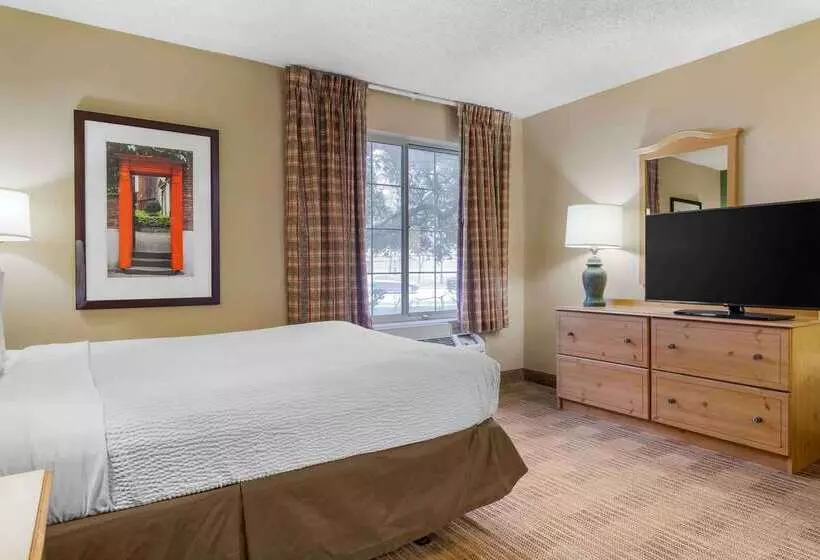 Extended Stay America Suites  Houston  Galleria  Uptown