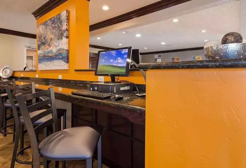 فندق Best Western Anthony/west El Paso