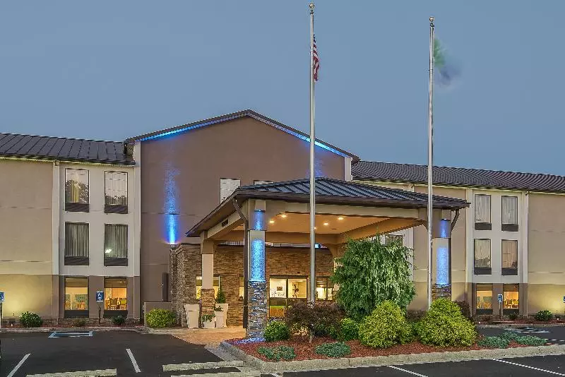 هتل Comfort Inn Roanoke Civic Center