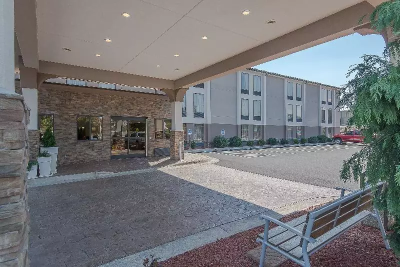 هتل Comfort Inn Roanoke Civic Center