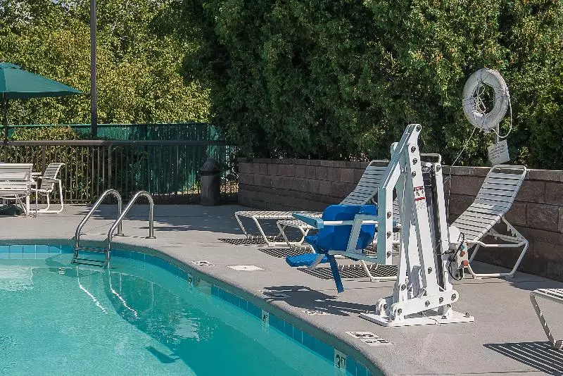 هتل Comfort Inn Roanoke Civic Center