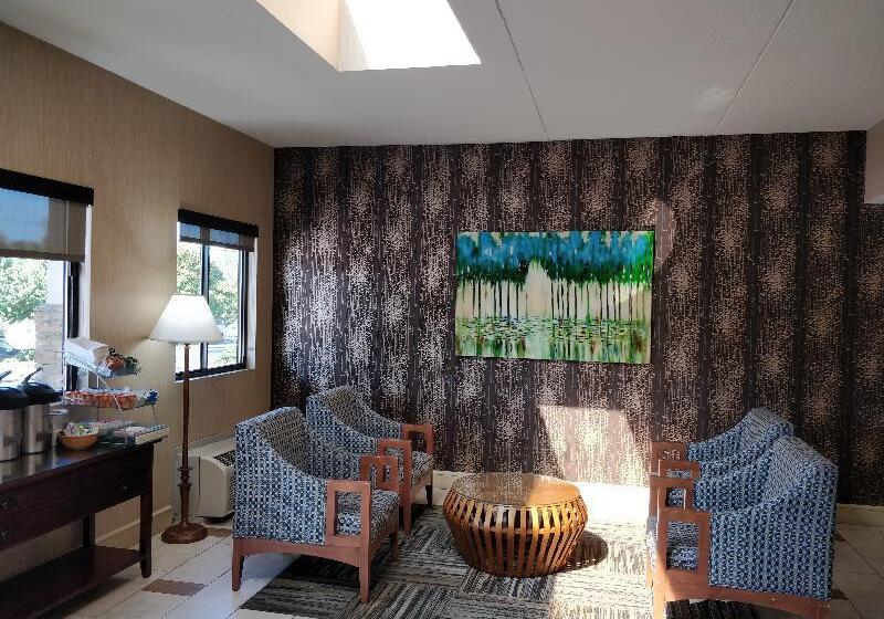 فندق Comfort Inn Roanoke Civic Center