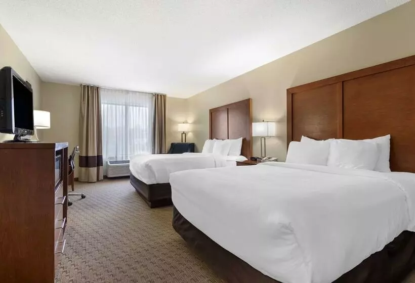 فندق Comfort Inn & Suites Black River Falls I94