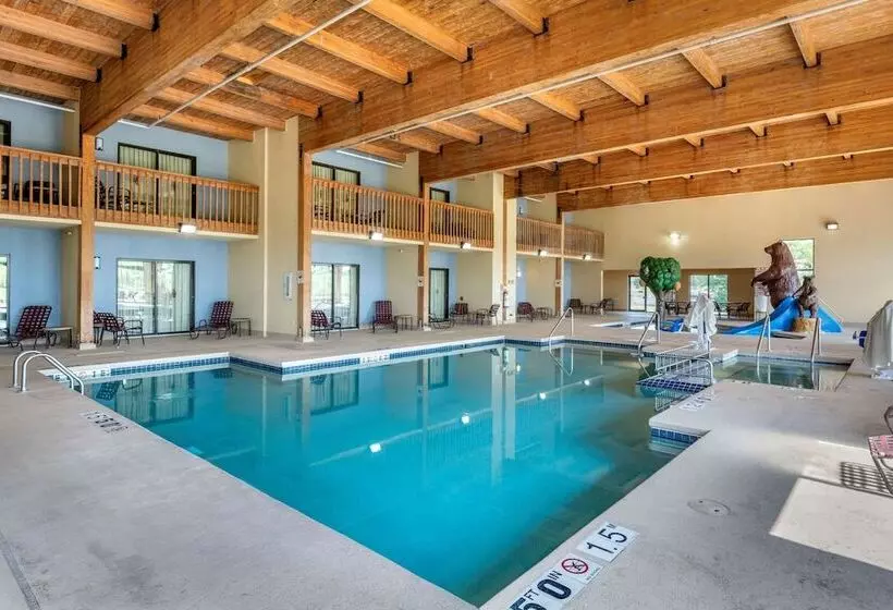 فندق Comfort Inn & Suites Black River Falls I94