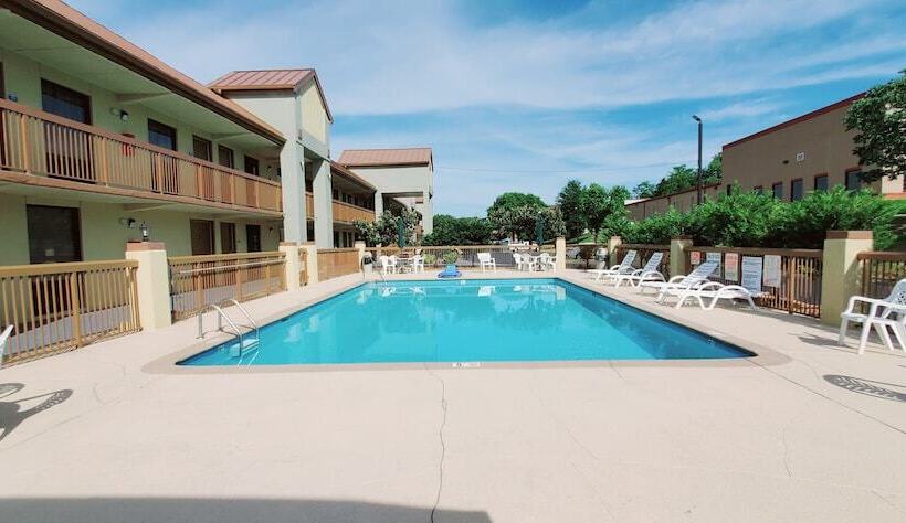 호텔 Days Inn By Wyndham Goodlettsville/nashville