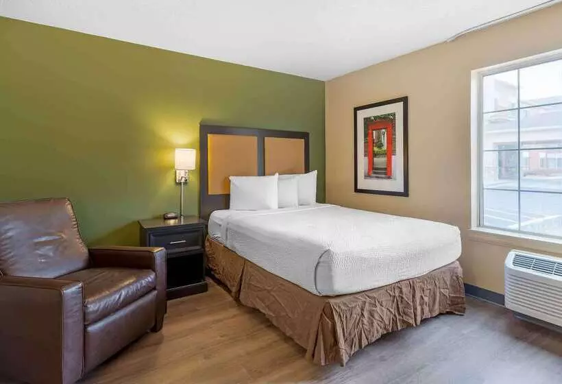 هتل Extended Stay America Select Suites   St Louis   Airport   Central