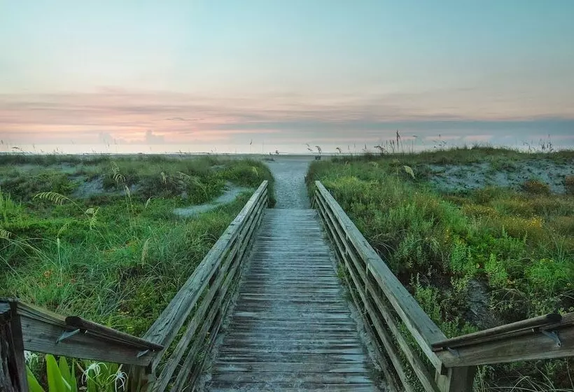 فندق Guy Harvey Resort On Saint Augustine Beach
