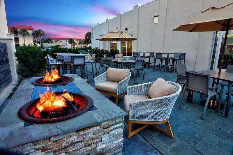 فندق Guy Harvey Resort On Saint Augustine Beach