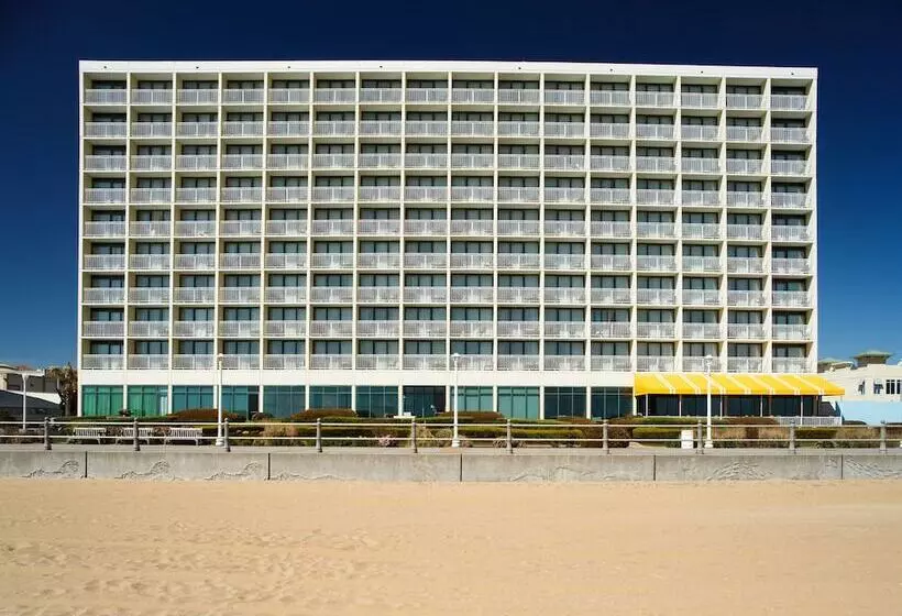 Holiday Inn Express Hotel & Suites Virginia Beach Oceanfront, An Ihg