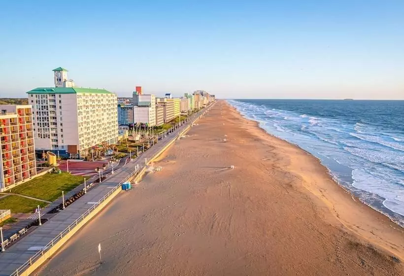 Holiday Inn Express Hotel & Suites Virginia Beach Oceanfront, An Ihg