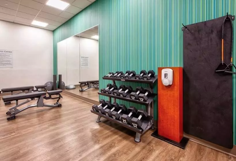 Holiday Inn Express Hotel & Suites Virginia Beach Oceanfront, An Ihg