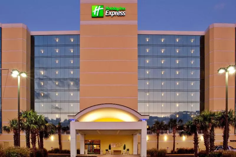 Holiday Inn Express Hotel & Suites Virginia Beach Oceanfront, An Ihg