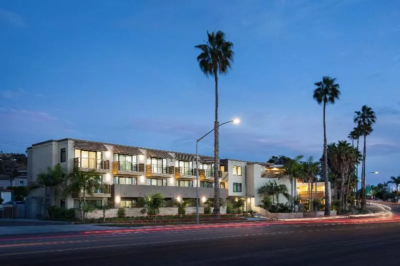 ホテル Holiday Inn Express And Suites La Jolla   Windansea Beach, And Ihg