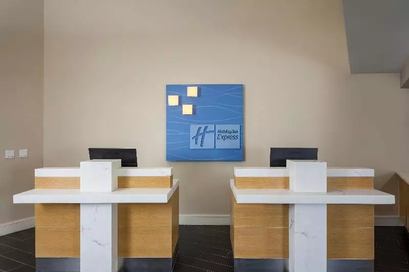 ホテル Holiday Inn Express And Suites La Jolla   Windansea Beach, And Ihg