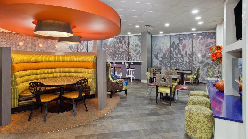 فندق Holiday Inn Express Atlanta Galleria Ballpark Area, An Ihg