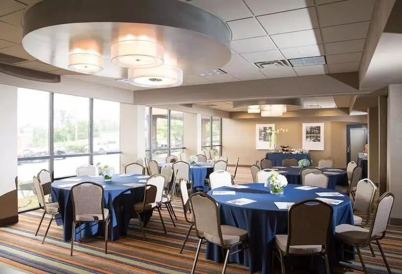 호텔 Holiday Inn Express Atlanta Galleria Ballpark Area, An Ihg