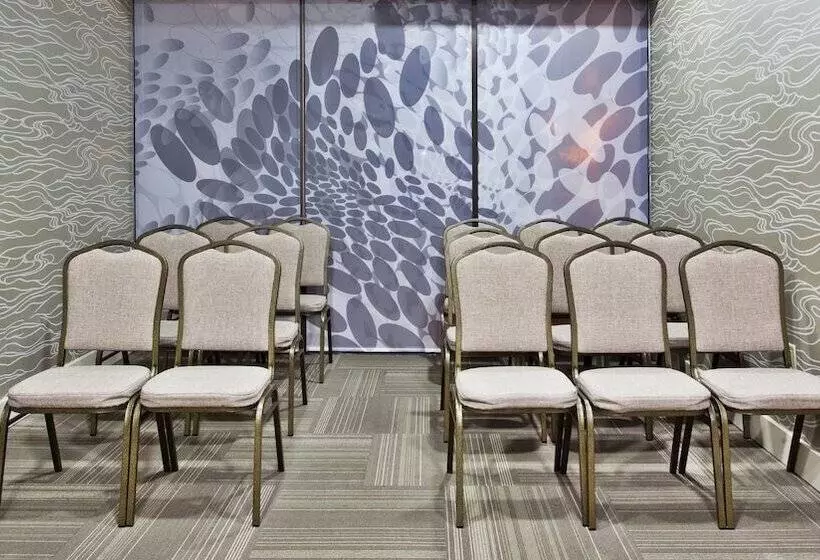 호텔 Holiday Inn Express Atlanta Galleria Ballpark Area, An Ihg