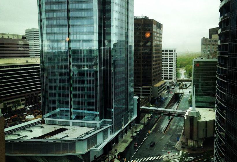 هتل Hilton Arlington Rosslyn The Key