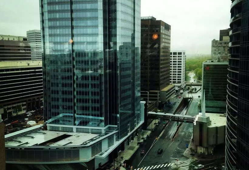 ホテル Hilton Arlington Rosslyn The Key