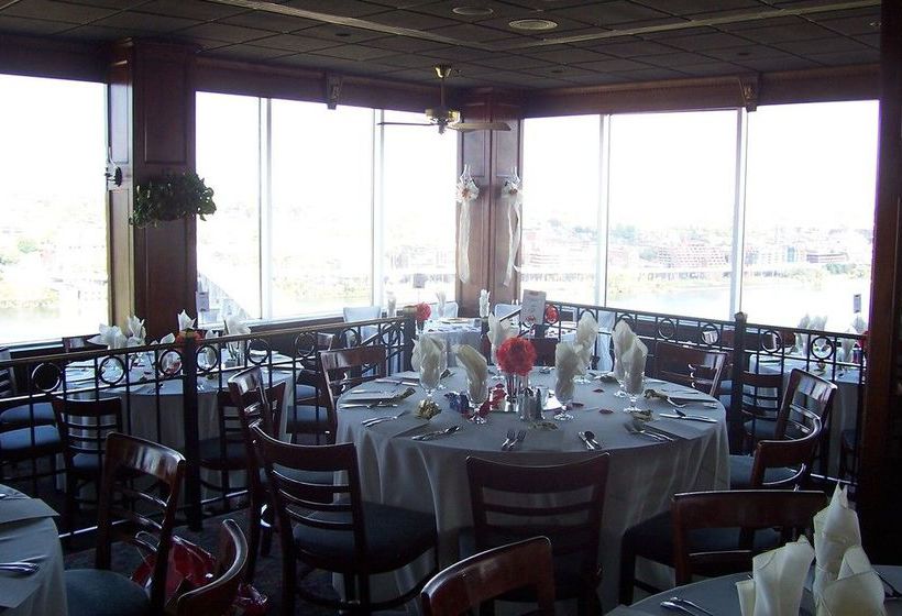 هتل Hilton Arlington Rosslyn The Key