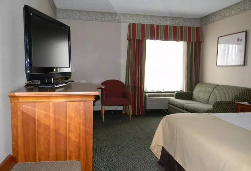 Отель Holiday Lodge And Conference Center