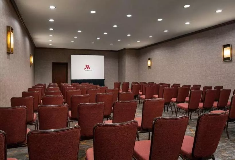 Hotel Marriott Riverside At The Convention Center