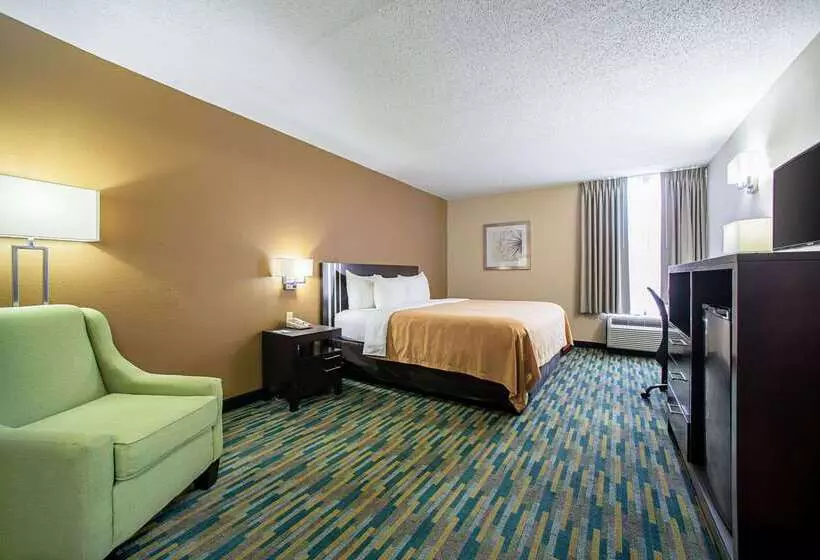 فندق Quality Inn Near Six Flags St. Louis